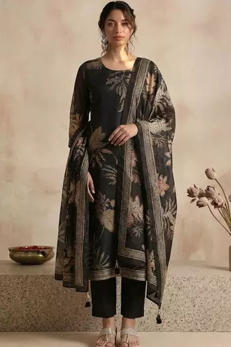 Women Floral Printed Regular Chanderi Silk Kurta with Trousers & With Dupatta