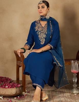 Women Ethnic Motifs Embroidered Regular Liva Kurta with Trousers & With Dupatta 1