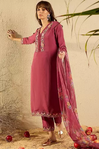 Women Floral Yoke Design Regular Thread Work Kurta with Trousers & With Dupatta