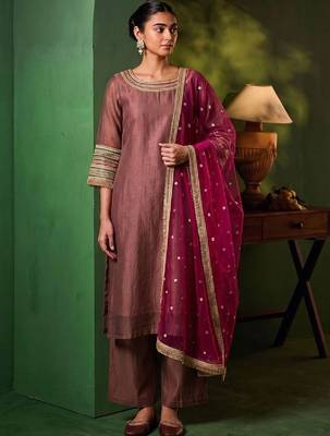 Women Ethnic Motifs Regular Kurta with Trousers & With Dupatta 1
