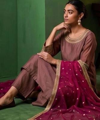 Women Ethnic Motifs Regular Kurta with Trousers & With Dupatta 3