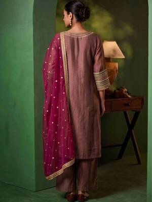Women Ethnic Motifs Regular Kurta with Trousers & With Dupatta 5