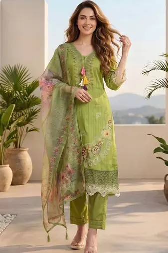 Women Floral Embroidered Regular Thread Work Pure Cotton Kurta with Trousers & With Dupatta