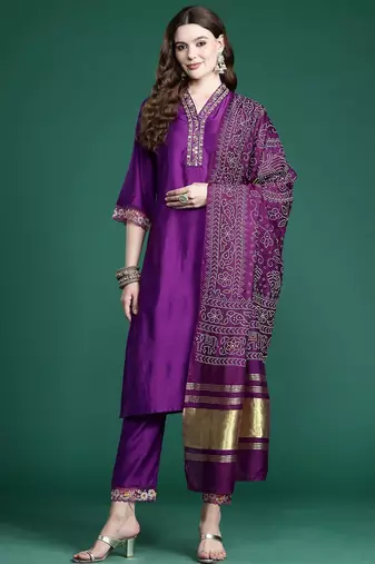 Floral Thread Work Liva Kurta with Trousers & With Dupatta