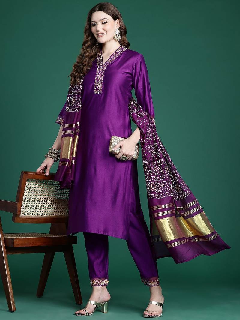 Floral Thread Work Liva Kurta with Trousers & With Dupatta