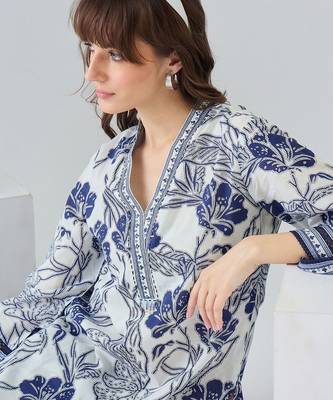 Women Floral Printed Regular Pure Cotton Kurta with Trousers 3