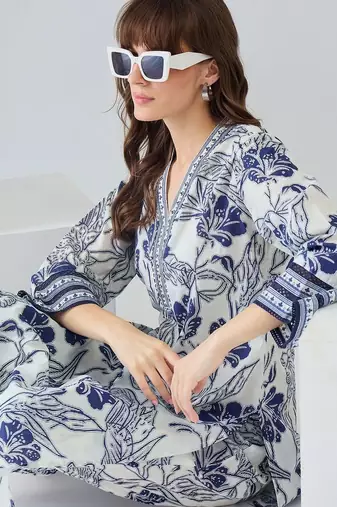 Women Floral Printed Regular Pure Cotton Kurta with Trousers