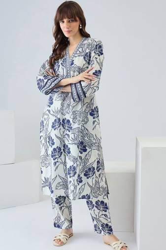 Women Floral Printed Regular Pure Cotton Kurta with Trousers