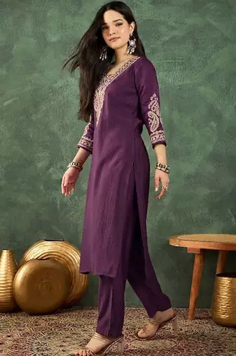Women Ethnic Motifs Embroidered Regular Thread Work Kurta with Trousers