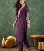 Women Ethnic Motifs Embroidered Regular Thread Work Kurta with Trousers