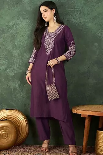 Women Ethnic Motifs Embroidered Regular Thread Work Kurta with Trousers