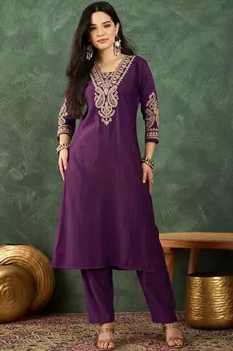 Women Ethnic Motifs Embroidered Regular Thread Work Kurta with Trousers