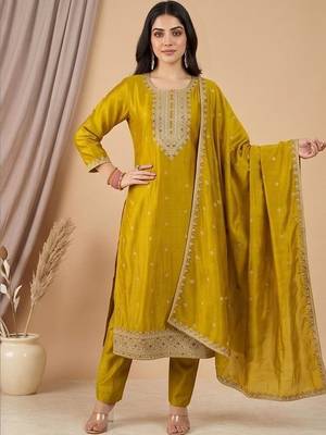 Women Ethnic Motifs Embroidered Regular Thread Work Kurta with Trousers & With Dupatta 6