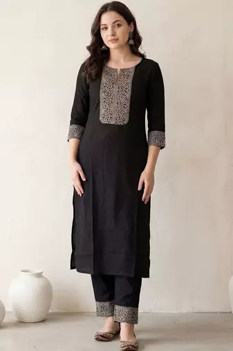 Women Ethnic Motifs Embroidered Regular Thread Work Kurta with Trousers