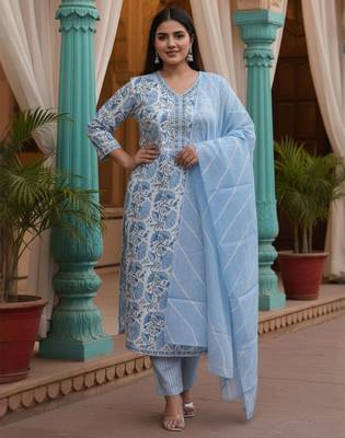 Floral Printed V-Neck Pure Cotton Kurta With Trousers & Dupatta 5