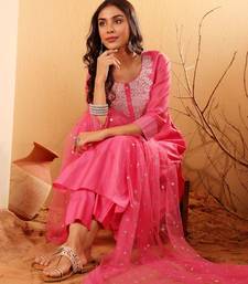 Ethnic Motifs Embroidered Sequinned Chanderi Silk Kurta with Trousers And Dupatta