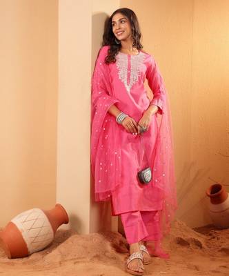 Ethnic Motifs Embroidered Sequinned Chanderi Silk Kurta with Trousers And Dupatta 1