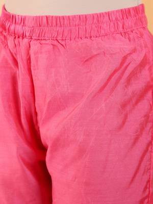 Ethnic Motifs Embroidered Sequinned Chanderi Silk Kurta with Trousers And Dupatta 4