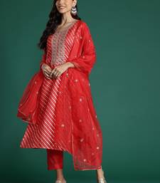 Striped Sequinned Chanderi Silk Kurta With Trousers & Dupatta