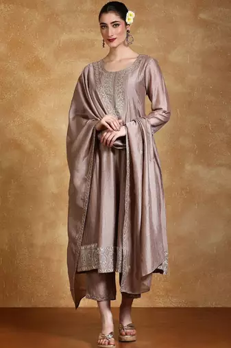 Women Floral Embroidered Kurta with Trousers & Dupatta