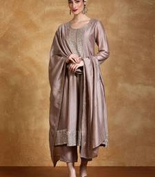 Women Floral Embroidered Kurta with Trousers & Dupatta