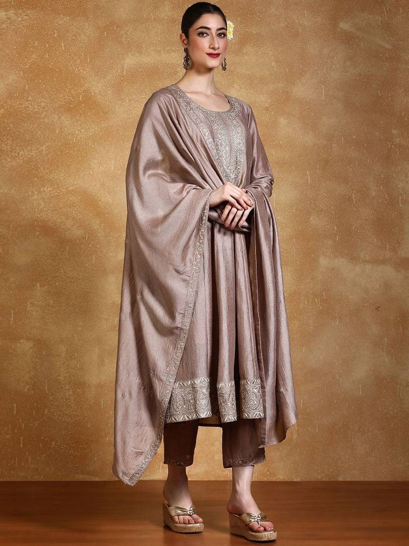 Women Floral Embroidered Kurta with Trousers & Dupatta