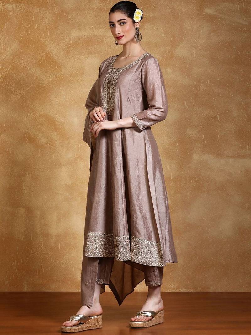 Women Floral Embroidered Kurta with Trousers & Dupatta