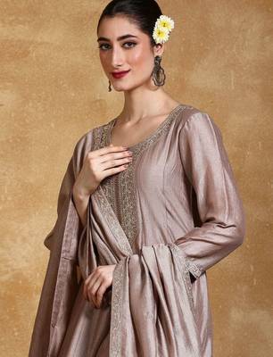 Women Floral Embroidered Kurta with Trousers & Dupatta 6