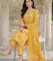Women Floral Printed Regular Mirror Work Kurta with Trousers & With Dupatta