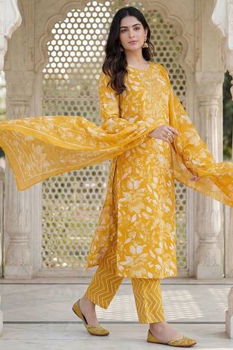 Women Floral Printed Regular Mirror Work Kurta with Trousers & With Dupatta