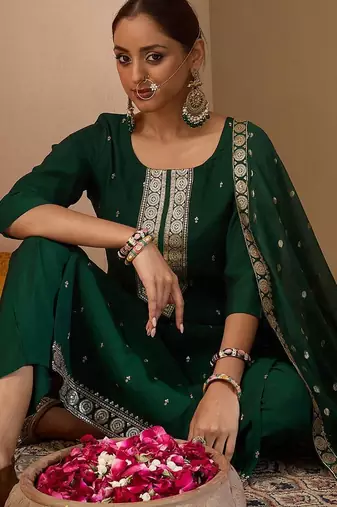 Women Ethnic Motifs Embroidered Regular Sequinned Kurta with Trousers & With Dupatta