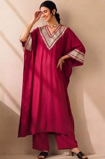 Women Embroidered Regular Kurta with Trousers