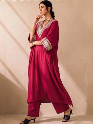 Women Embroidered Regular Kurta with Trousers 5