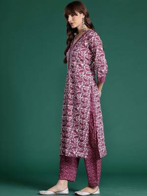 Women Paisley Printed Regular Pure Cotton Kurta with Trousers 4