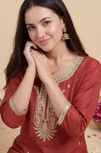 Women Ethnic Motifs Embroidered Regular Kurta with Trousers & With Dupatta