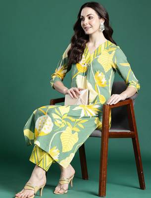 Floral Printed Pleated Sequinned Pure Cotton Kurta with Palazzos 7