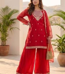 Women Ethnic Motifs Embroidered Thread Work Kurta with Sharara & With Dupatta