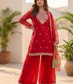 Women Ethnic Motifs Embroidered Thread Work Kurta with Sharara & With Dupatta