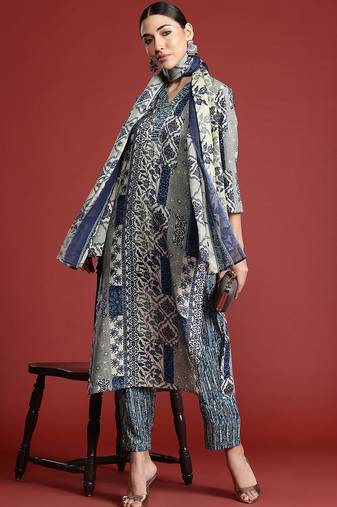 Women Ethnic Motifs Printed  Cotton Kurta with Trousers & With Dupatta