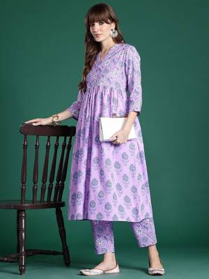 Floral Printed Regular  Cotton Kurta with Trousers 1