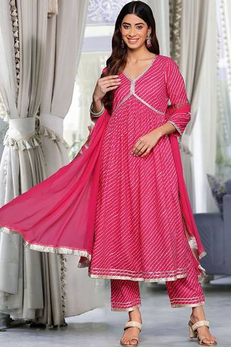 Women Leheriya Printed Pleated Gotta Patti  Cotton Kurta with Trousers & With Dupatta