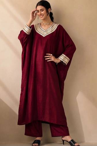 Women Ethnic Motifs Embroidered Regular Kurta with Palazzos