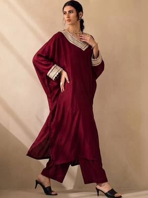 Women Ethnic Motifs Embroidered Regular Kurta with Palazzos 3