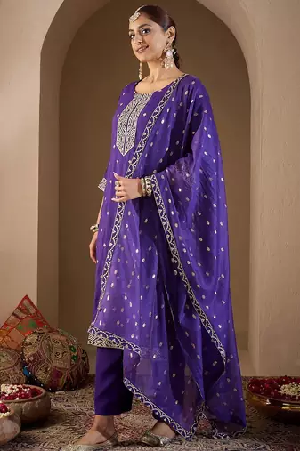 Ethnic Motifs Embroidered Sequinned Kurta with Trousers & With Dupatta