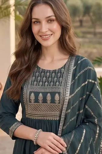 Women Ethnic Motifs Embroidered Tiered Thread Work Kurta with Trousers & With Dupatta