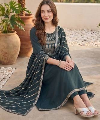 Women Ethnic Motifs Embroidered Tiered Thread Work Kurta with Trousers & With Dupatta 3