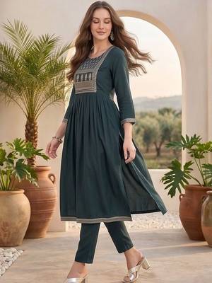 Women Ethnic Motifs Embroidered Tiered Thread Work Kurta with Trousers & With Dupatta 5