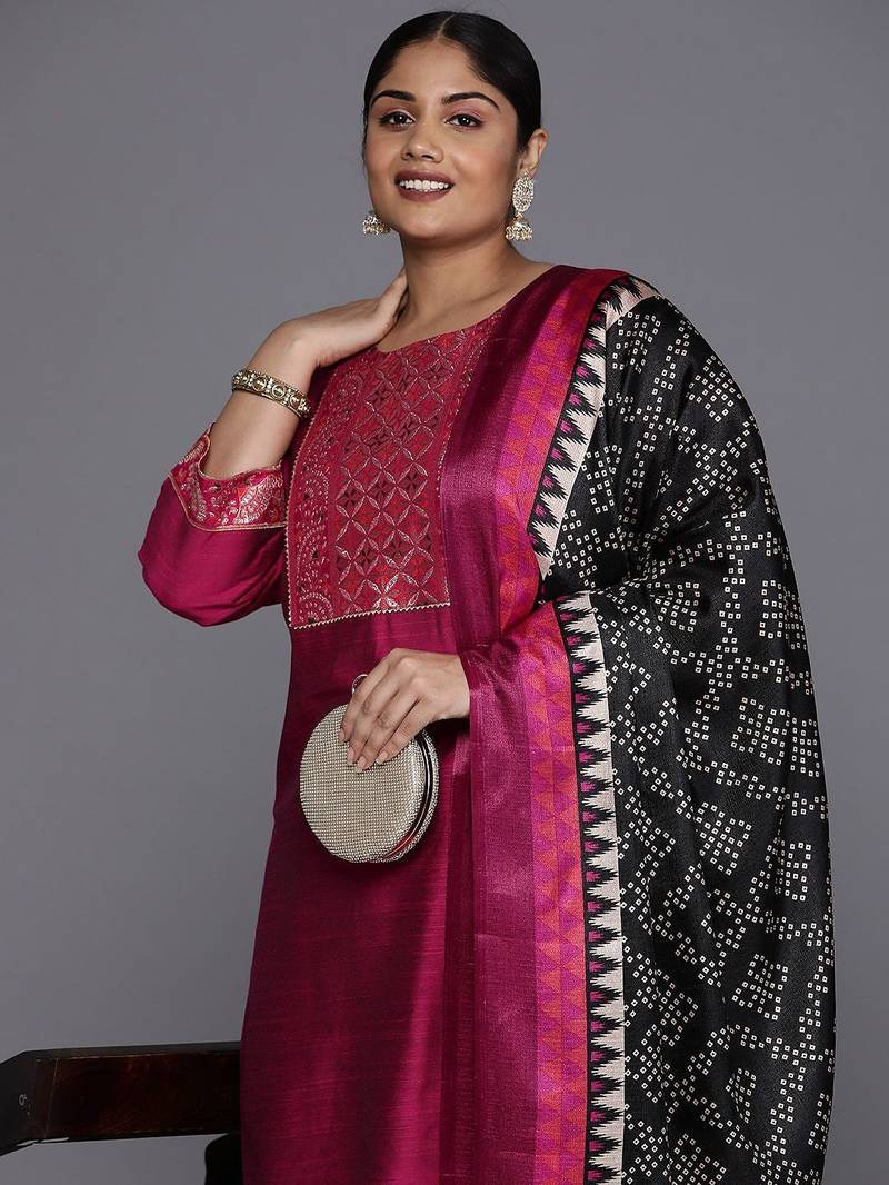 Xtra Ethnic Motifs Yoke Design Gotta Patti Kurta with Trousers & Dupatta