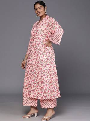 Plus Size Floral Printed Regular Pure Cotton Kurta with Palazzos & Dupatta 1