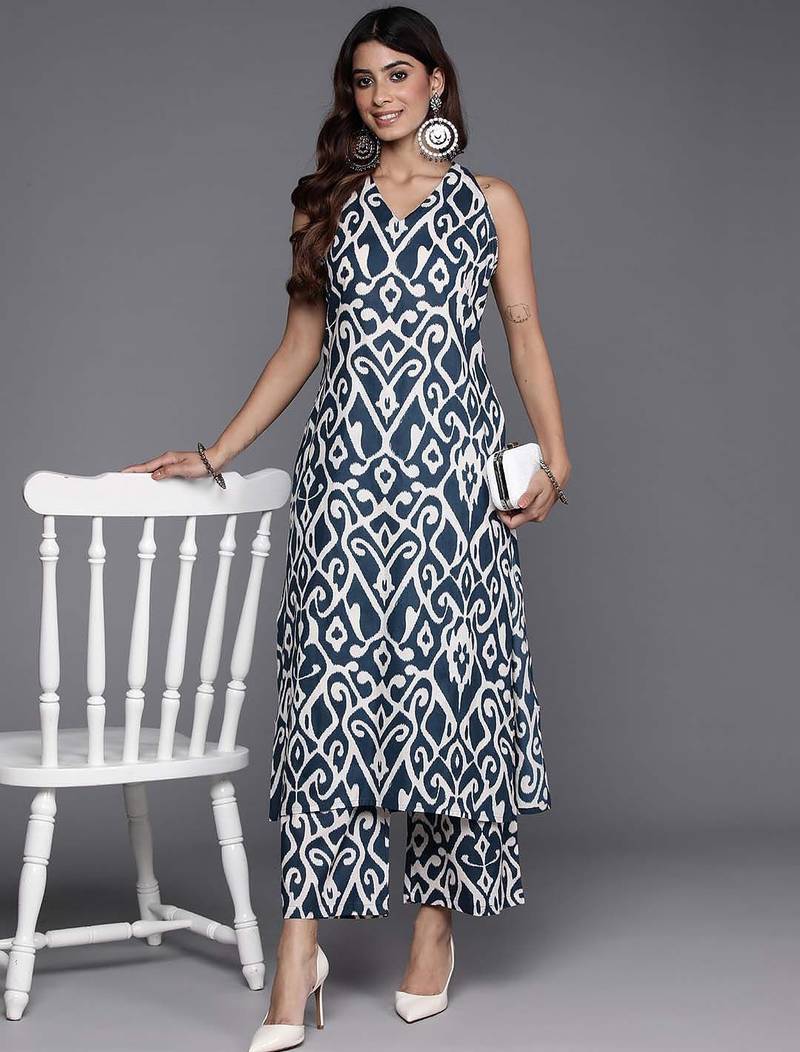Women Printed Regular Pure Cotton Kurta with Trousers